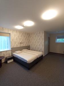 Sodyba Prie Tvenkinio