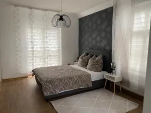 Ferienwohnung in Bad Wildungen, Erdgeschoß - 巴特维尔东根