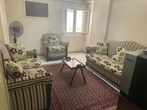 إيجار مفروش للعائلات فقط