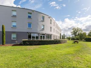 Hotels B&B HOTEL Clermont-Ferrand Nord Riom : photos des chambres