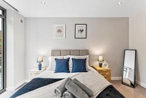 Designer Apt in Central Lincoln - Sleeps 6