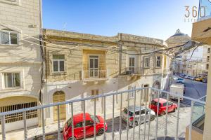 Stunning 2BR Penthouse with terrace in Mosta by 360 Estates