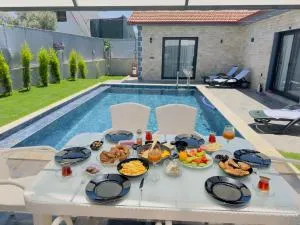 dolce villa - Yaniklar