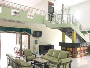 Guest House Shafira Syariah RedPartner - Bareng