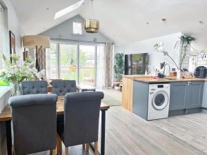 Beautiful&quite warehouse