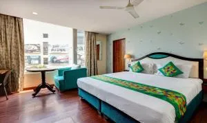 Treebo Blak & Wite Rk Beach - Waltair