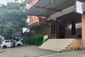 RedDoorz at Oxy Residence Manado