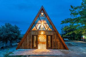 Cabaña Triangulo - Tierra de Arte