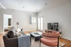 Beverly Hills 1br w gym pool nr bars shops LAX-1119 - 比弗利山庄