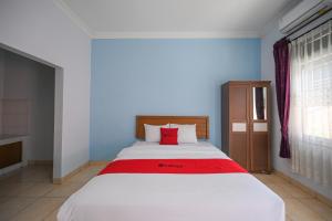 RedDoorz at Debalcon Accomodation Kuta Bali