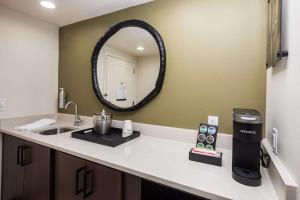Hampton Inn & Suites Dobson