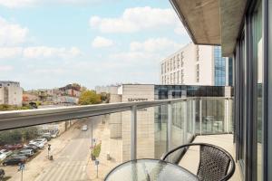 Kilińskiego Prestigious Apartment with Parking by Renters Prestige