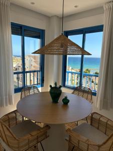 Ático Dúplex con Vistas al Mar