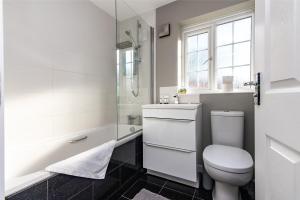 Convenient 3 Bedroom House Near Derby City Centre