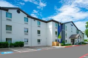 Spark By Hilton Dallas Market Center - Eagle Ford