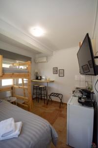 Birdhouse Apartment Athens