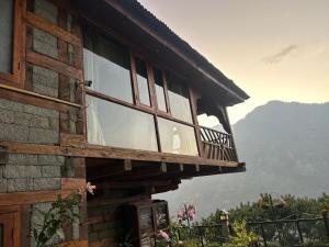 Himalayan Kothi ,Kais, Kullu Manali