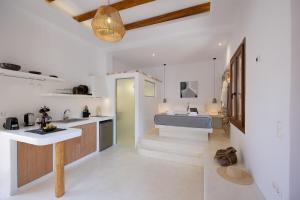 Naxos Boutique Suites Luxury Minimalism in Filoti