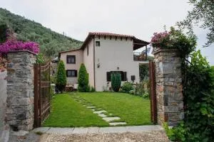 Luxury Mansion in Pelion Hills - 莱福卡斯特龙