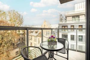 Stylish Apartment with Air Condtioning Łódź by Renters Prestige