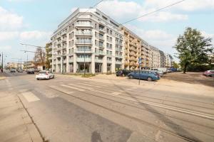 Stylish Apartment with Air Condtioning Łódź by Renters Prestige