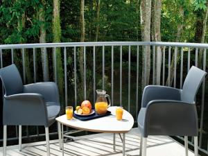 Comfy holiday home near golf course