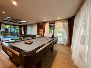 Hollywood Pool Villa City Center