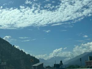 Urban wave 2Bed rooms by Vanasthali