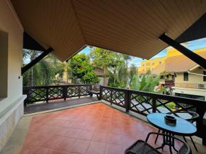 Hollywood Pool Villa City Center