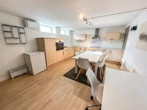 Moderne og sentral leilighet - Røvær