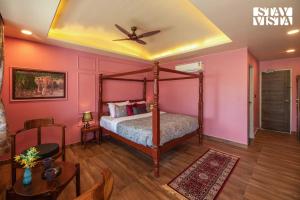 StayVista at Wildwoods Stone with Pool, Bathtub, Wi-Fi