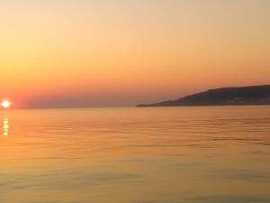 Spotless apartment with views of St Thomas bay