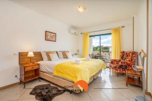 #243 Jardins de Santa Eulália H23 by Home Holidays