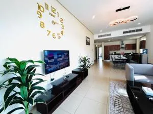 Sunlit Serenity - Juffair