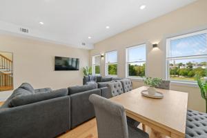 Skyline Serenity Luxe NYC Retreat