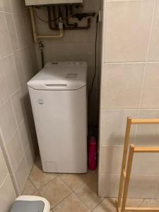 Cozy 1-bedroom apartment- SOFI