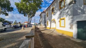 TInácia Guest House