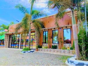 Anelasplace Freshwater Resort