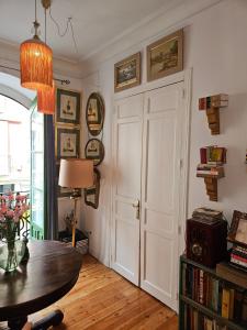 Room in Apartment - Spectacular Room With Balcony In The City Centre