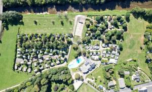 Villages vacances Camping Paradis Marmotel : photos des chambres