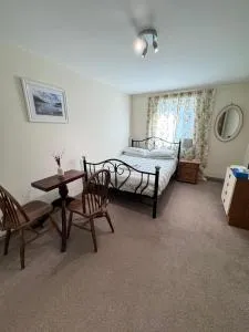 Cozy room with a comfy double bed - Govan