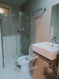 81 Newport Boulevard-Hyuna Place, Across NAIA T3