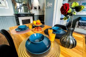 84B9 - "LInterlude" elegant historic flat