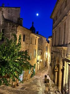 Petit Béguin au coeur dUzès