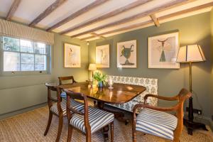 London Living β 3 Bedroom Home in Chelsea