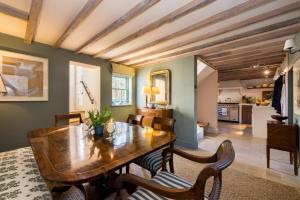 London Living β 3 Bedroom Home in Chelsea