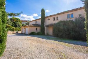 Villas Villa familiale la Croix-du-Sud : Villa - Vue sur Mer