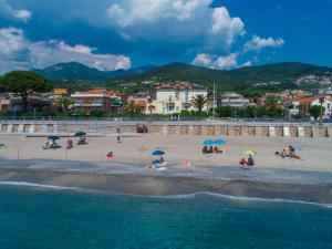 Residence Villa Carmen fronte mare a 50 mt