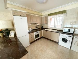 Hugos holiday apartment in Costa del Silencio