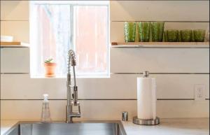 Hanky Panky Romantic Cabin